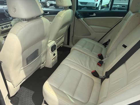 Used 2013 Volkswagen Tiguan S FWD image 11