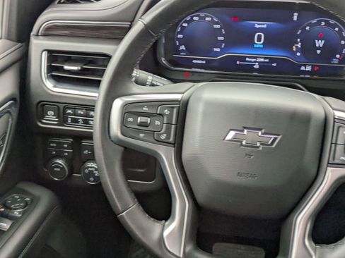 Certified 2024 Chevrolet Suburban Z71 w/ Luxury Package image 20