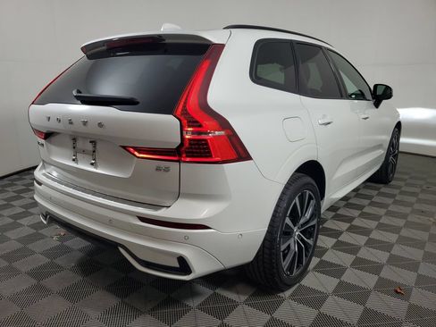Used 2023 Volvo XC60 B5 Plus w/ Climate Package FWD image 8