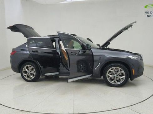 Used 2025 BMW X4 xDrive30i AWD/4WD image 74