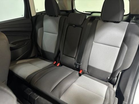 Used 2017 Ford Escape SE AWD/4WD image 18