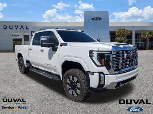Used 2025 GMC Sierra 2500 Denali w/ Technology Package image 1