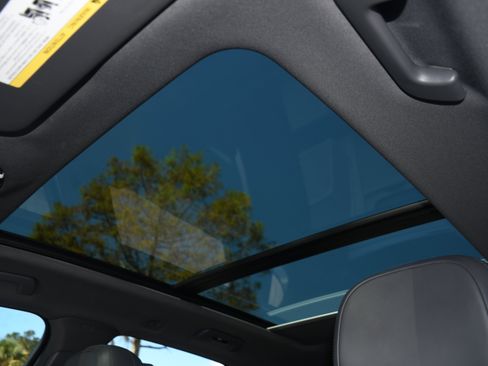 Used 2019 Porsche Cayenne image 7