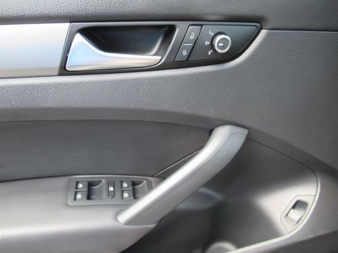 Used 2015 Volkswagen Passat 1.8T Wolfsburg Edition FWD image 20