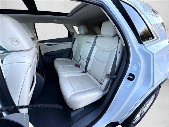 Used 2020 Cadillac XT5 Premium Luxury FWD image 27