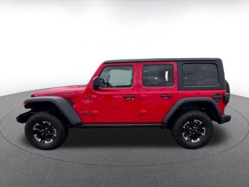 Used 2025 Jeep Wrangler Unlimited Rubicon AWD/4WD image 8