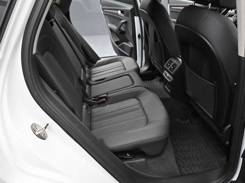 Used 2021 Audi Q5 e Premium Plus image 14