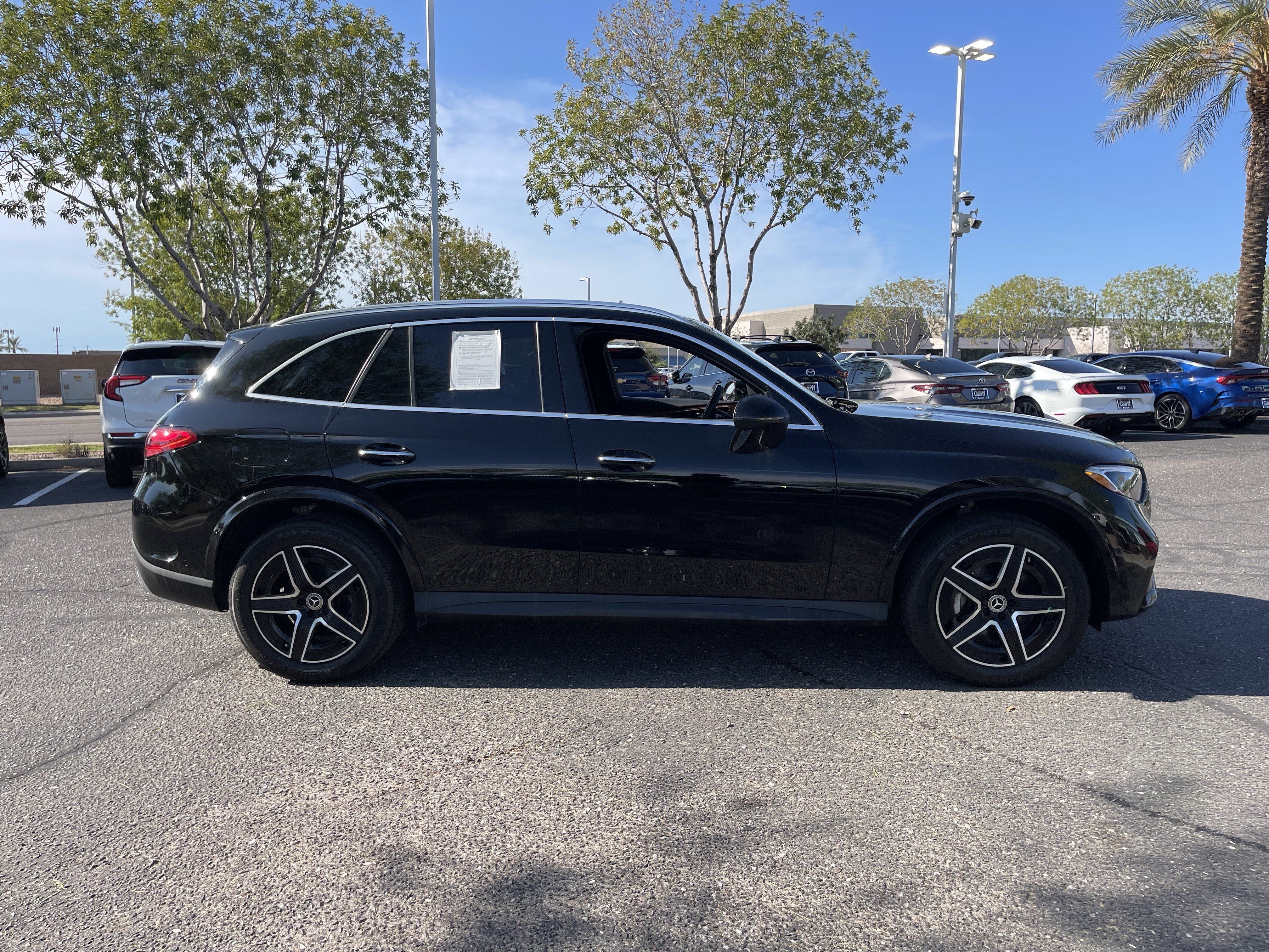 Used 2025 Mercedes-Benz GLC 300 image 7