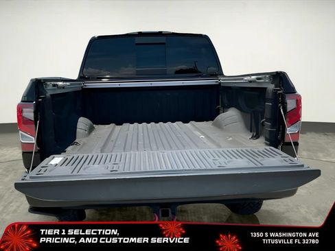Used 2023 Nissan Titan PRO-4X w/ Pro-4x Convenience Package AWD/4WD image 23
