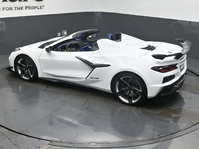 New 2027 Chevrolet Corvette Z06 RWD image 26