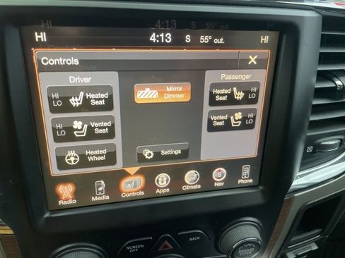 Used 2014 RAM 1500 Laramie w/ Trailer Tow Group image 40