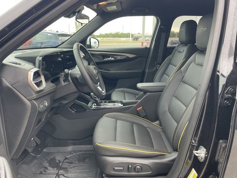 Used 2025 Chevrolet TrailBlazer ACTIV w/ Driver Confidence Package image 14