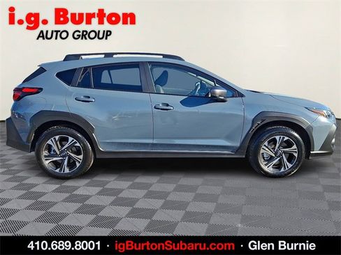 Used 2025 Subaru Crosstrek 2.0i Premium image 7