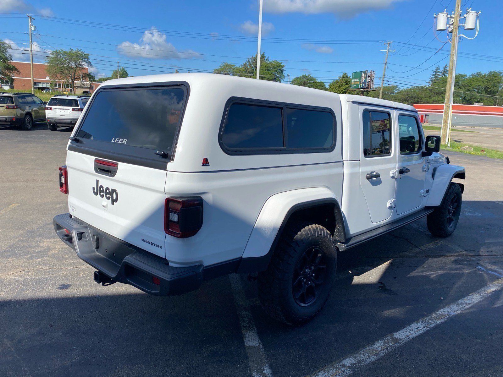 Used 2025 Jeep Gladiator Sport AWD/4WD image 5