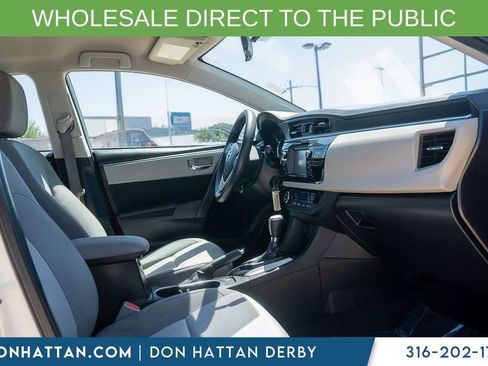 Used 2015 Toyota Corolla LE w/ Body Protection Package #1 FWD image 21