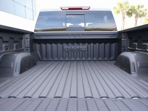 New 2026 GMC Sierra 1500 SLE w/ Preferred Package RWD image 15