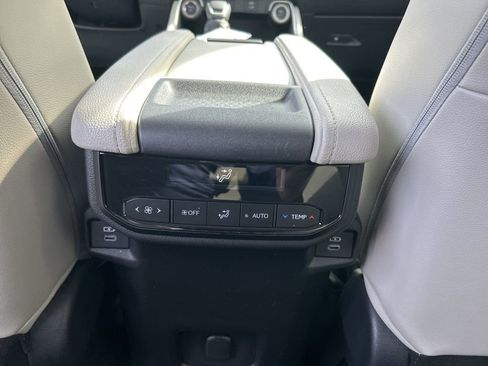 New 2026 Toyota Grand Highlander XLE image 11