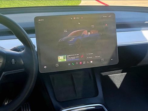 Used 2023 Tesla Model Y Performance AWD/4WD image 7