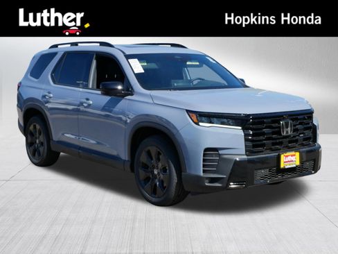 Certified 2026 Honda Pilot Black Edition image 1