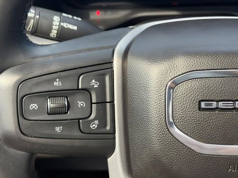 Used 2023 GMC Yukon Denali AWD/4WD image 26