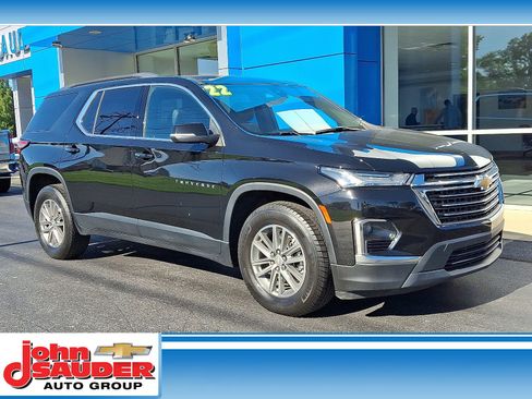 Used 2022 Chevrolet Traverse LT w/ LPO, Floor Liner Package image 1