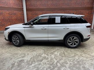 Used 2023 Lincoln Corsair AWD video 2