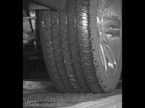 Certified 2018 Cadillac Escalade Platinum image 23