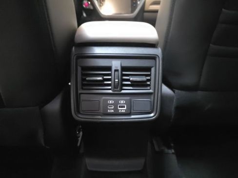 Used 2026 Subaru Forester Premium AWD/4WD image 29