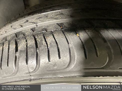 Used 2024 Kia Forte GT-Line image 11