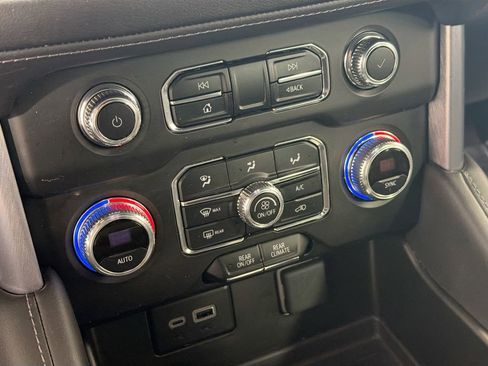 Used 2024 GMC Yukon SLE w/ Max Trailering Package AWD/4WD image 18