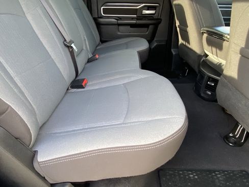 Used 2024 RAM 3500 Big Horn image 13