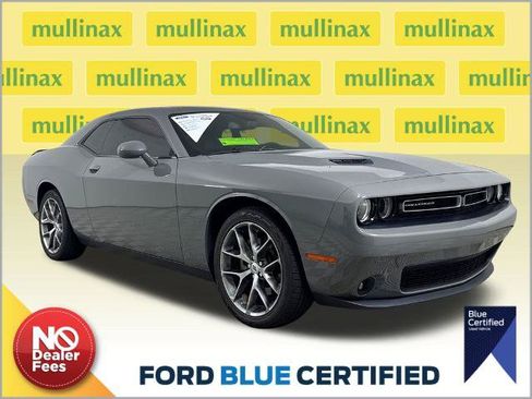 Used 2023 Dodge Challenger SXT w/ Plus Package RWD image 1