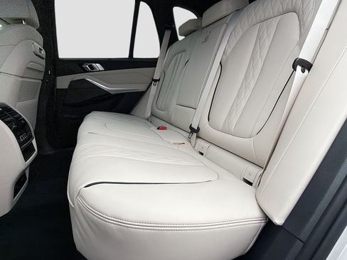 New 2026 BMW X5 xDrive40i w/ Executive Package AWD/4WD image 20