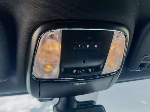 Used 2021 Jeep Grand Cherokee Laredo X RWD image 20