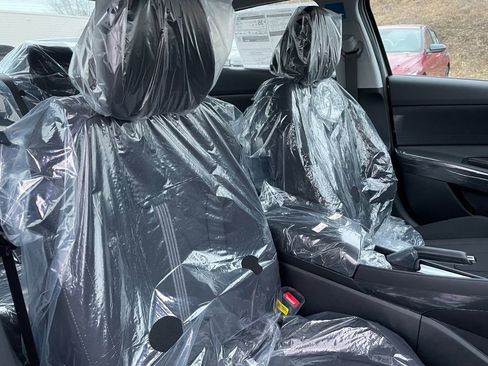 New 2026 Hyundai Elantra SE w/ Cargo Package image 10