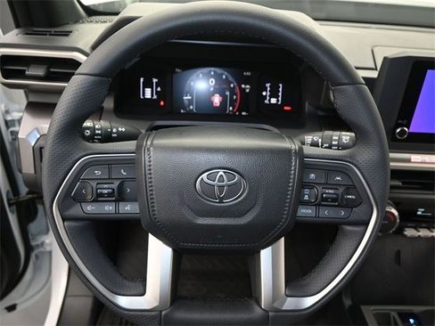 New 2026 Toyota 4Runner SR5 image 5