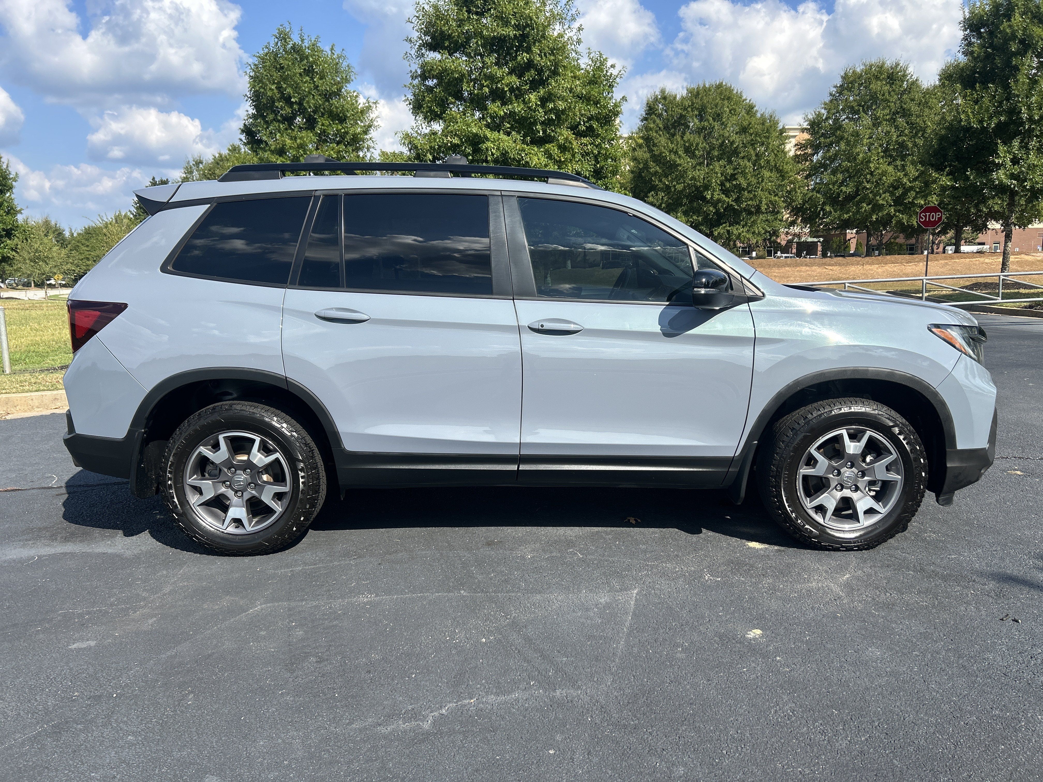 Used 2022 Honda Passport TrailSport image 10
