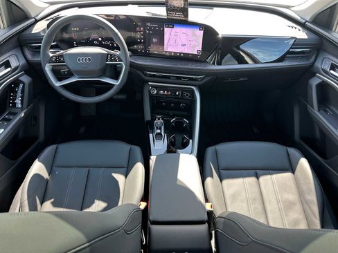 New 2025 Audi Q5 Premium image 18