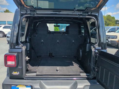 Used 2023 Jeep Wrangler Sport S w/ Sun And Sound Package image 13