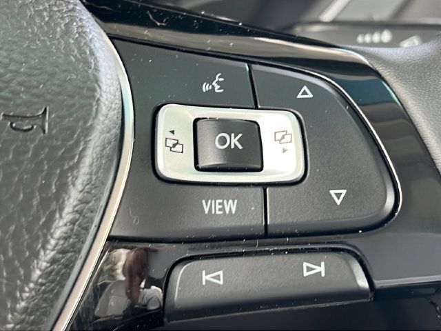 Used 2020 Volkswagen Tiguan SEL AWD/4WD image 23