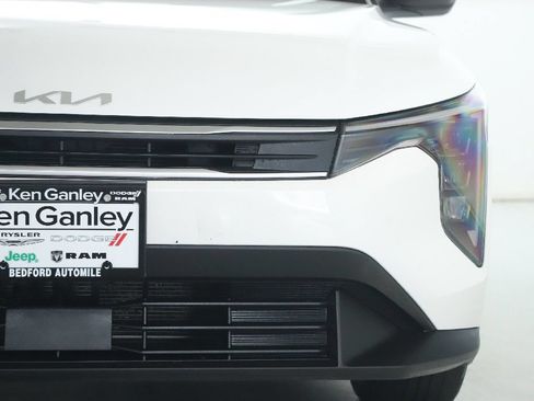 Used 2025 Kia K4 FWD image 7