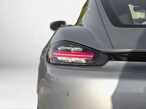 Used 2018 Porsche 718 Cayman S image 48