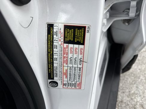 Used 2022 Nissan Kicks S image 46