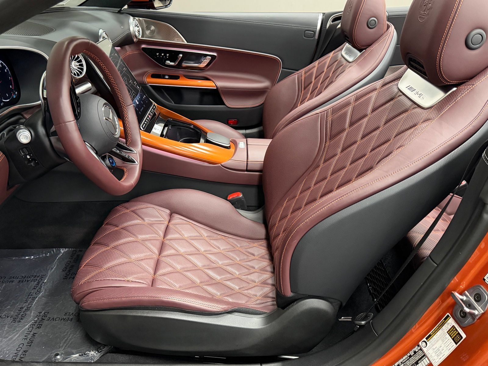Used 2024 Mercedes-Benz SL 63 AMG 4MATIC image 21