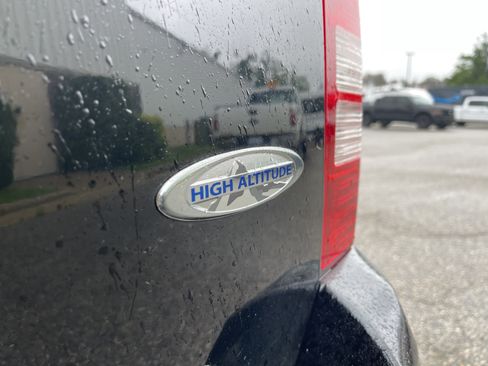 Used 2017 Jeep Patriot High Altitude AWD/4WD image 25