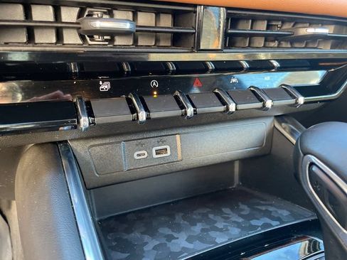 Used 2024 GMC Canyon AT4 w/ Canyon Safety Plus Package image 32