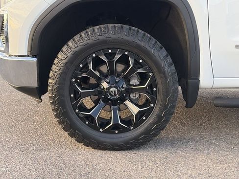 Used 2021 GMC Sierra 1500 SLT w/ SLT Convenience Package image 31