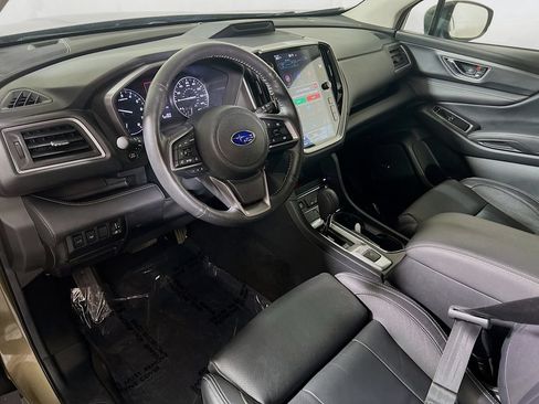 Used 2024 Subaru Ascent Limited w/ Technology Package AWD/4WD image 9