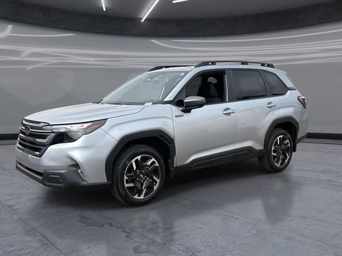New 2026 Subaru Forester Premium AWD/4WD image 3