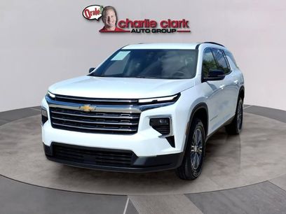 Used 2026 Chevrolet Traverse LT